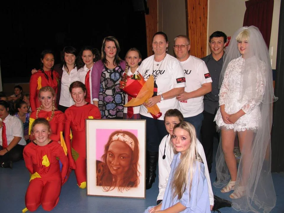 Cast+photo